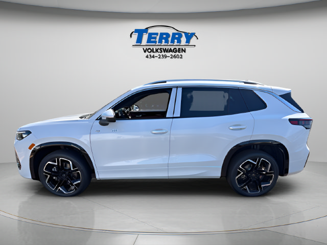New 2026 Volkswagen Tiguan SEL R-Line AWD/4WD image 2