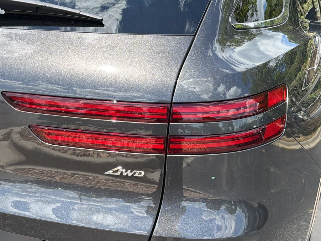 Used 2026 Genesis GV70 2.5T AWD/4WD image 13