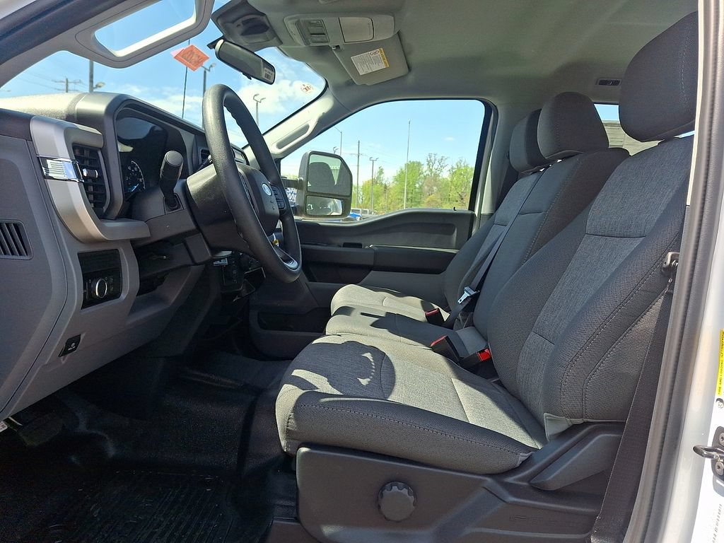 New 2026 Ford F250 XL AWD/4WD image 7