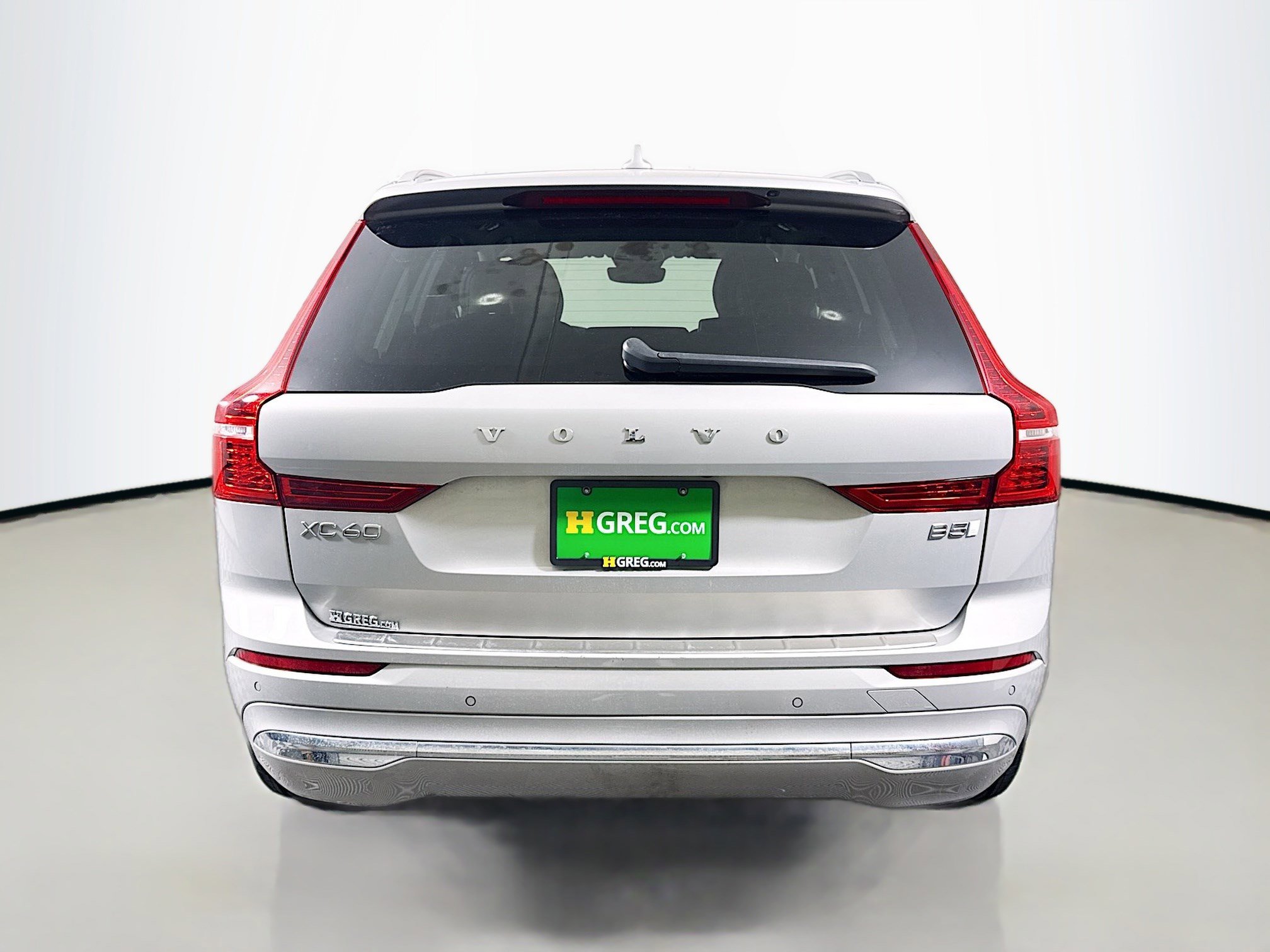 Used 2023 Volvo XC60 B5 Plus w/ Protection Package Premier image 8