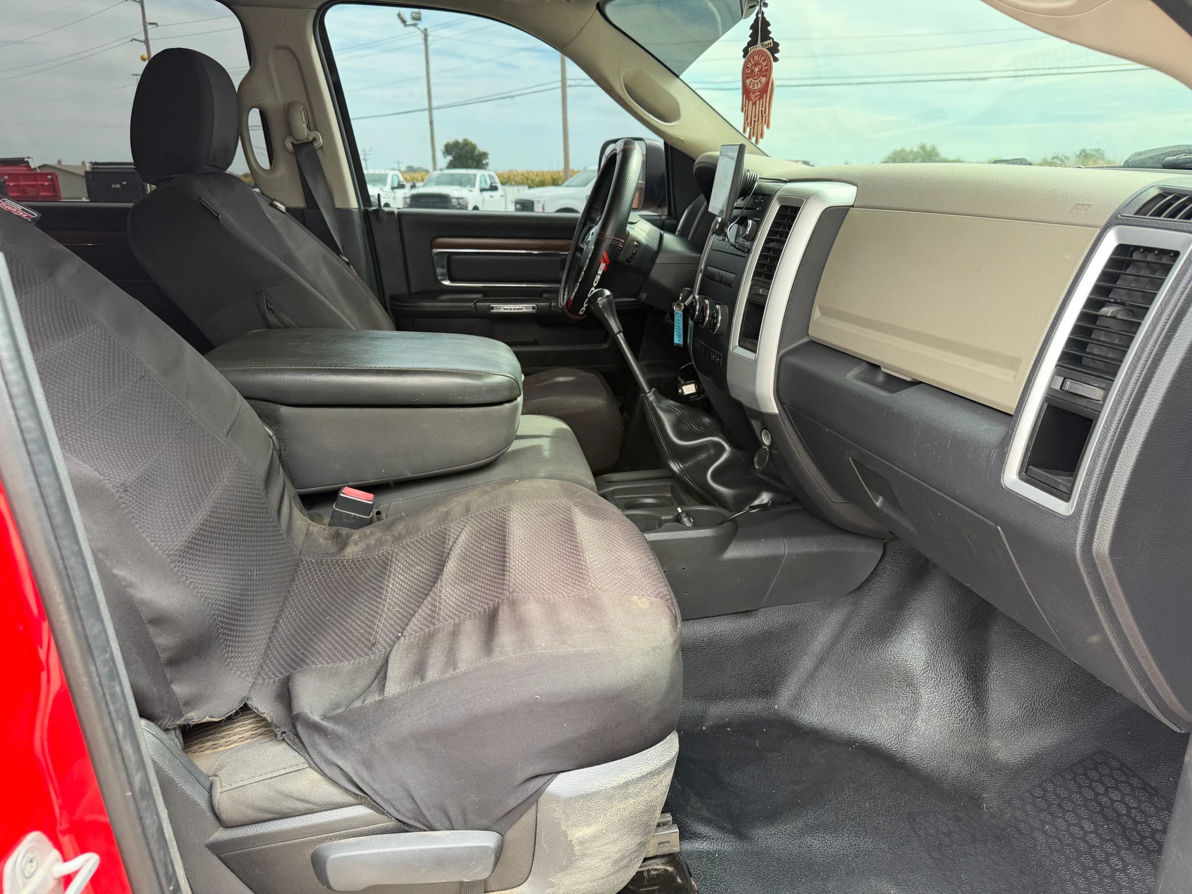 Used 2012 RAM 5500 SLT RWD image 25