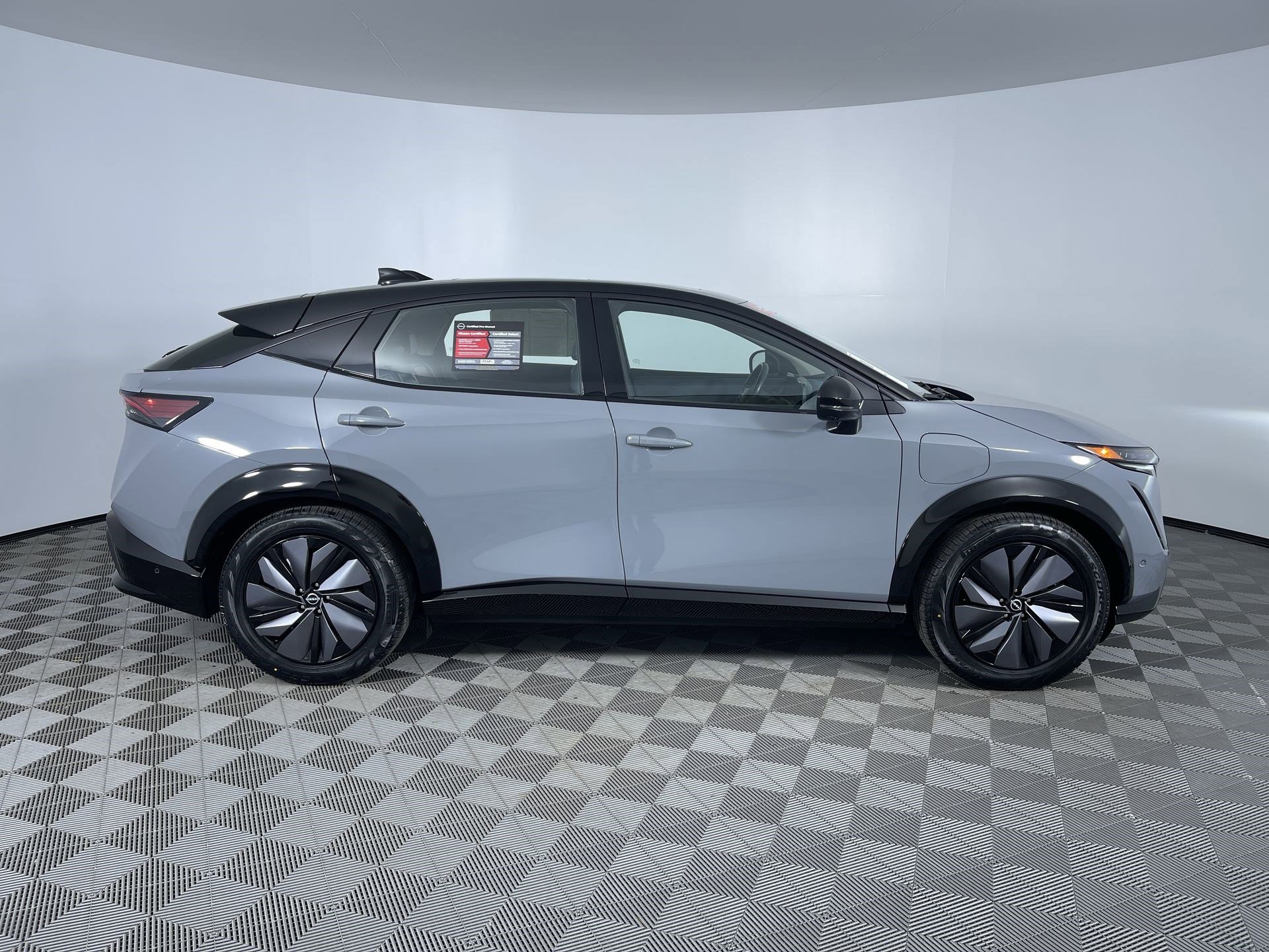 Certified 2023 Nissan Ariya image 10