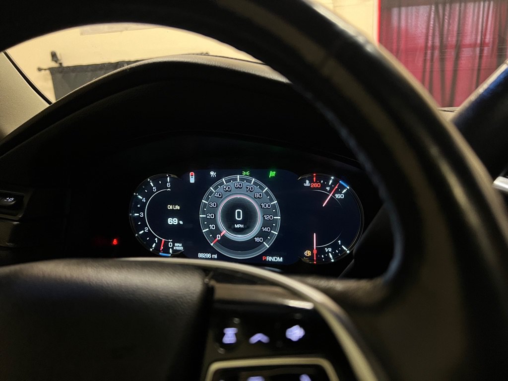Used 2016 Cadillac Escalade Premium AWD/4WD image 29