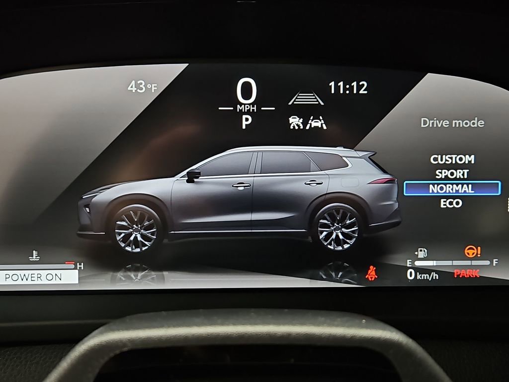 New 2025 Toyota Crown Signia image 18