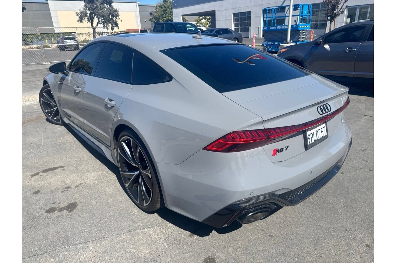 Used 2023 Audi RS 7 Sportback AWD/4WD image 5