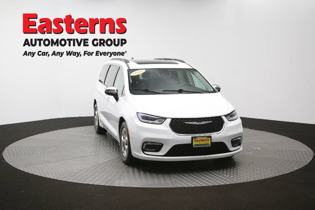 Used 2023 Chrysler Pacifica Limited FWD image 54