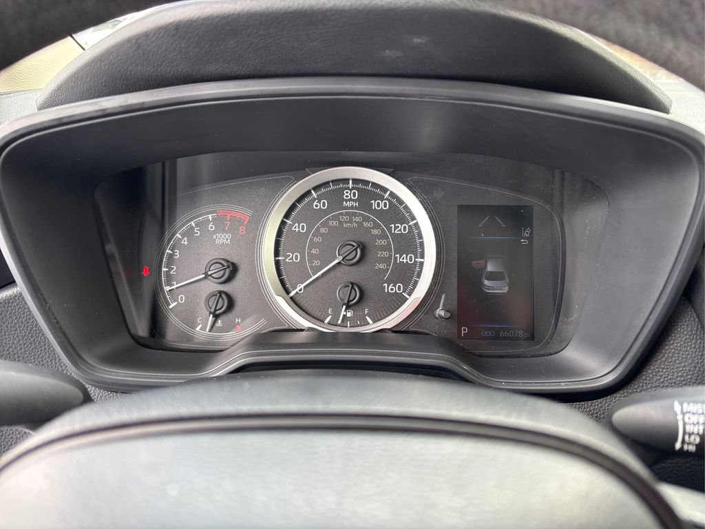 Used 2022 Toyota Corolla LE image 21