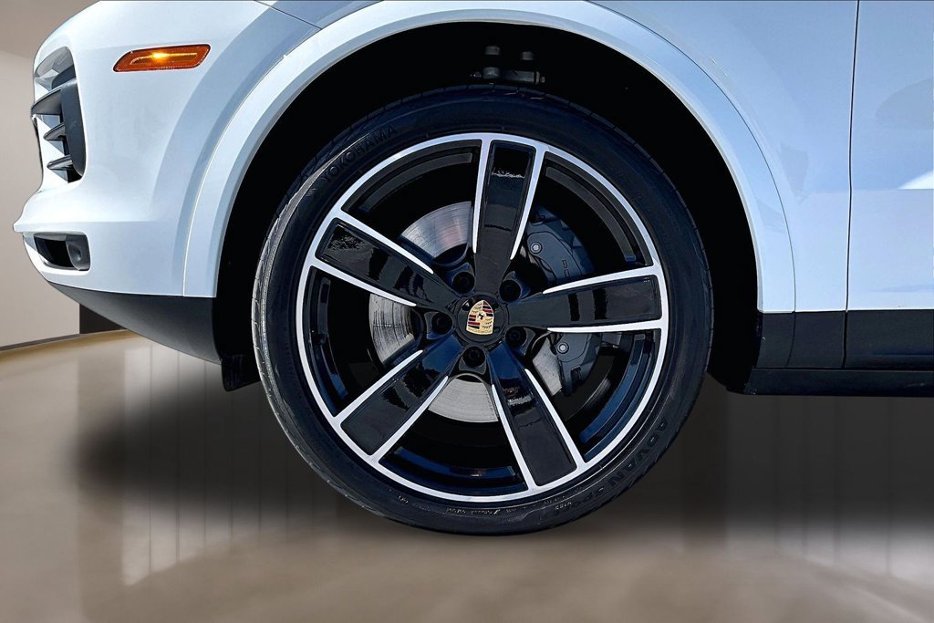 Used 2021 Porsche Cayenne S AWD/4WD image 32