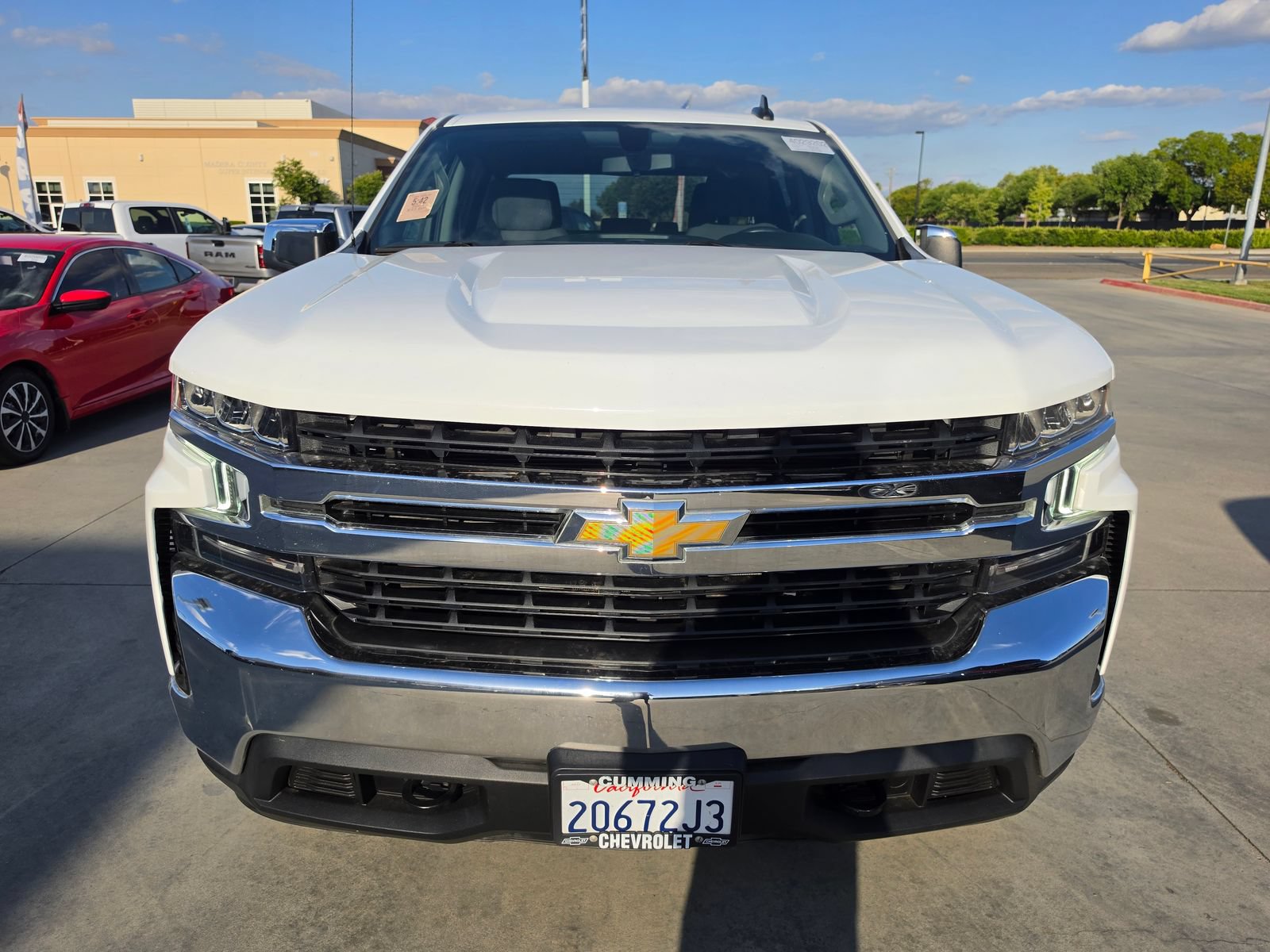 Used 2021 Chevrolet Silverado 1500 LT AWD/4WD image 2