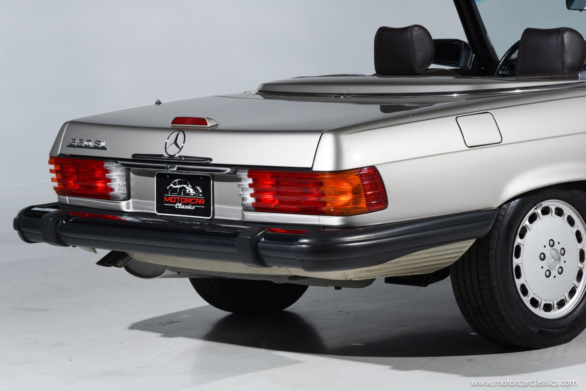 Used 1988 Mercedes-Benz 560 SL image 23