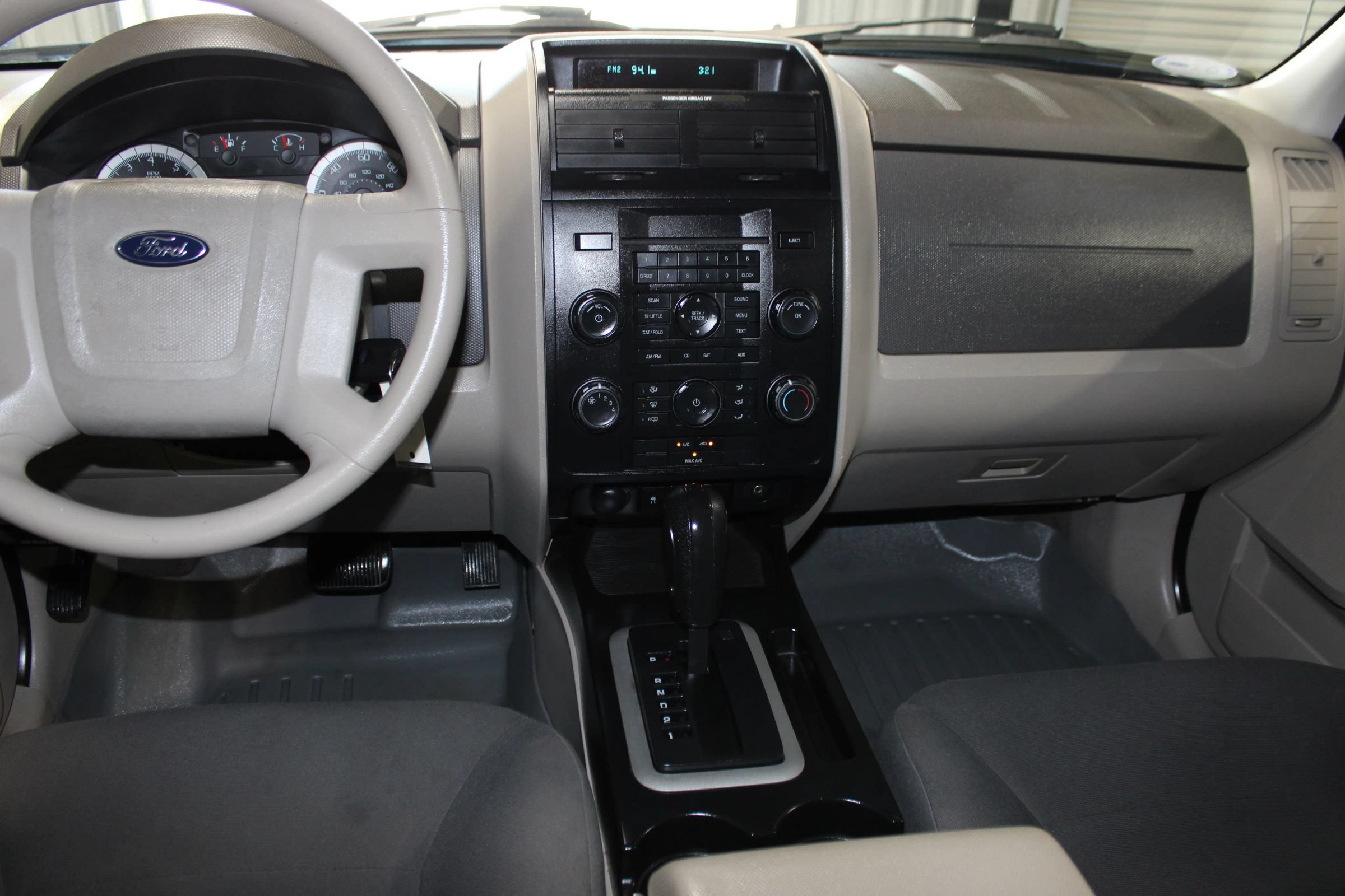 Used 2008 Ford Escape XLS FWD image 13