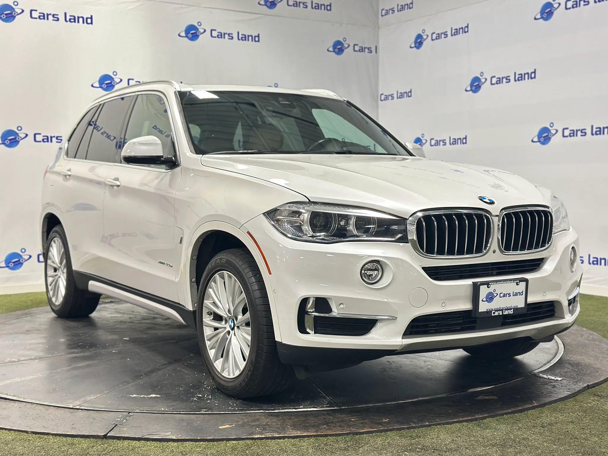 Used 2017 BMW X5 xDrive40e image 1