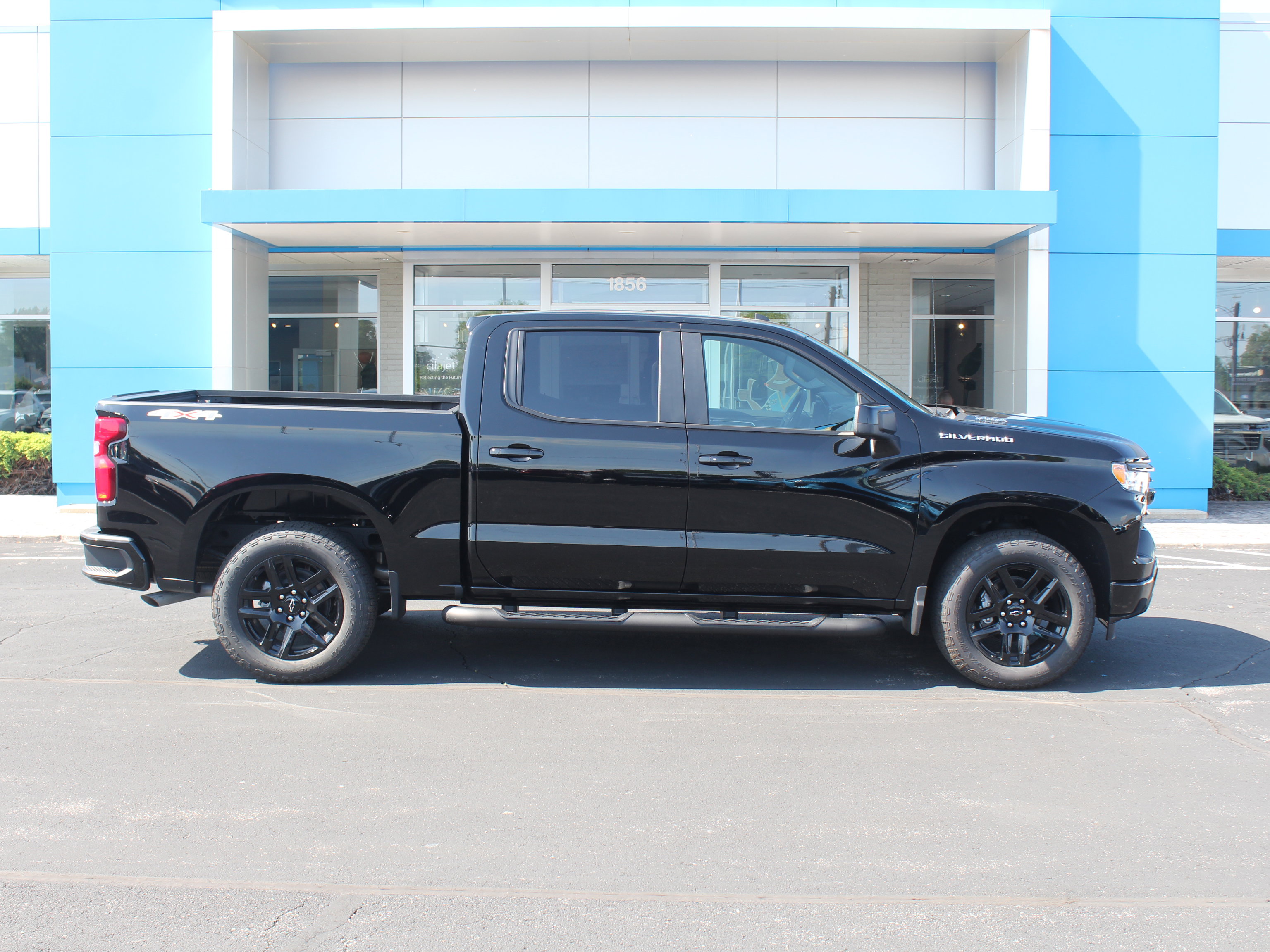 New 2026 Chevrolet Silverado 1500 RST w/ RST Select Package AWD/4WD image 3