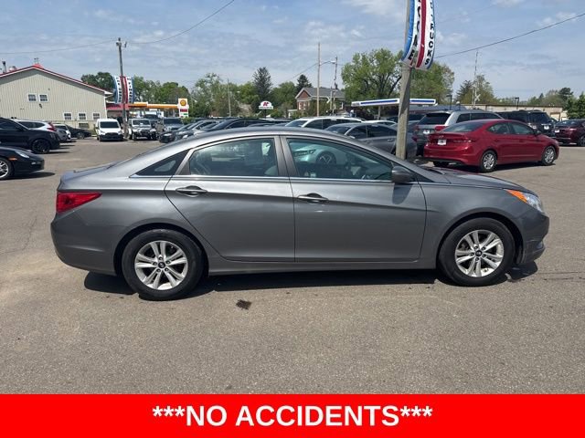 Used 2013 Hyundai Sonata GLS FWD image 2