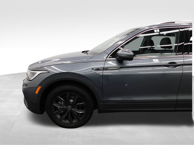 Used 2024 Volkswagen Tiguan SE image 11