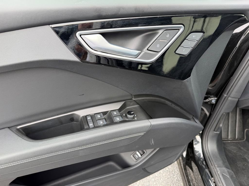 Certified 2024 Audi Q4 e-tron Premium Plus w/ Premium Plus image 22