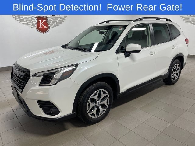 Used 2023 Subaru Forester Premium AWD/4WD image 3