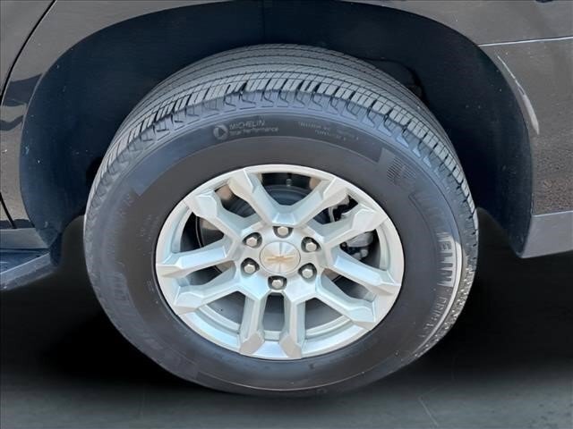 Used 2025 Chevrolet Tahoe LT AWD/4WD image 23