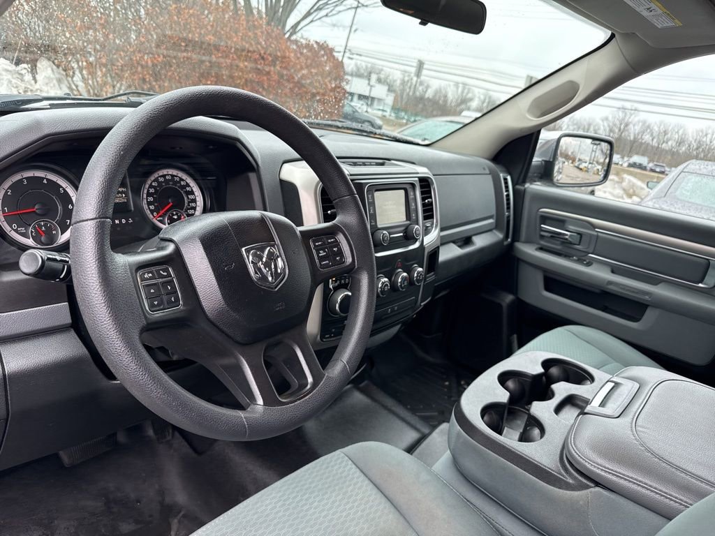 Used 2018 RAM 1500 Classic SLT image 27