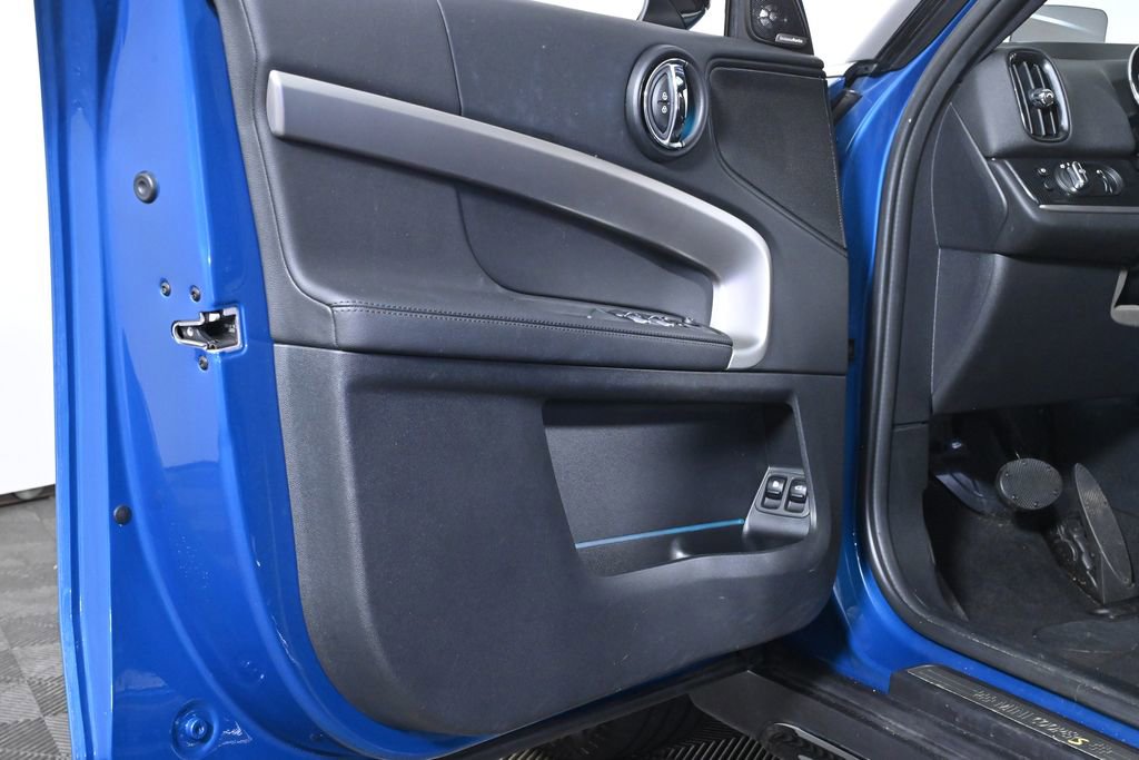 Certified 2023 MINI Cooper Countryman SE w/ Storage Package image 28