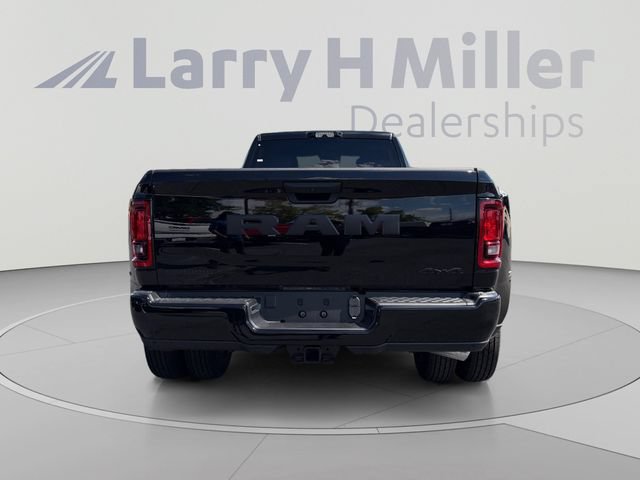 New 2026 RAM 3500 Big Horn AWD/4WD image 4
