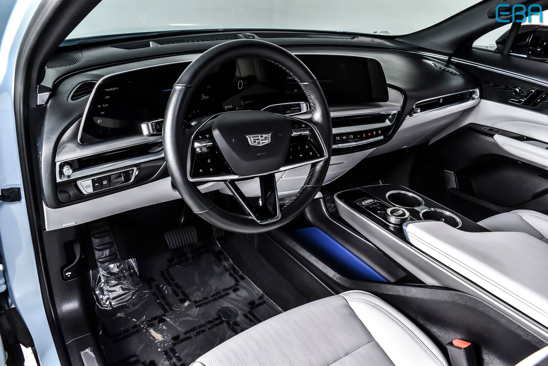 Used 2024 Cadillac Lyriq Sport image 15