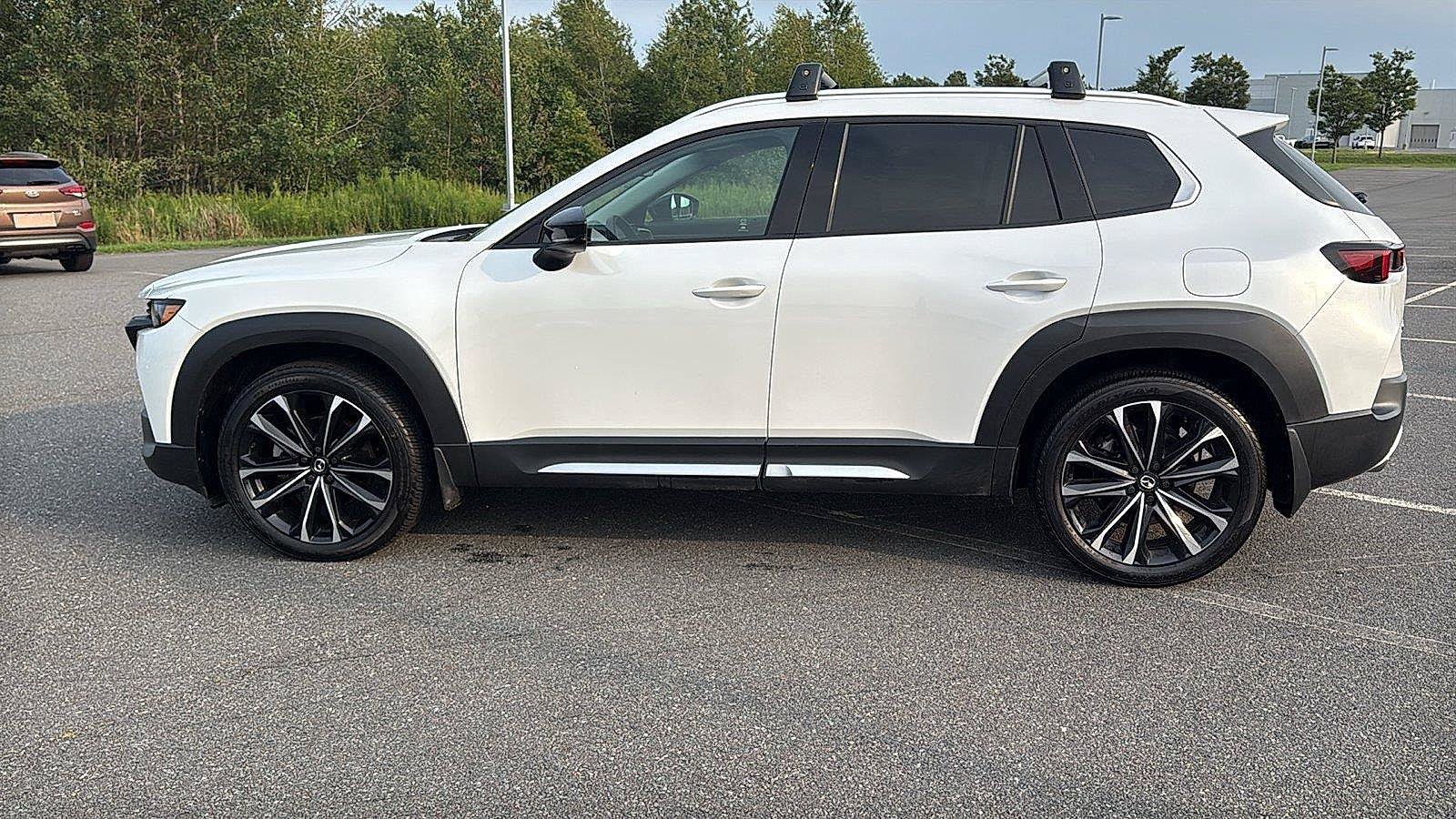 Certified 2025 MAZDA CX-50 AWD 2.5 Turbo w/ Accent Package image 11