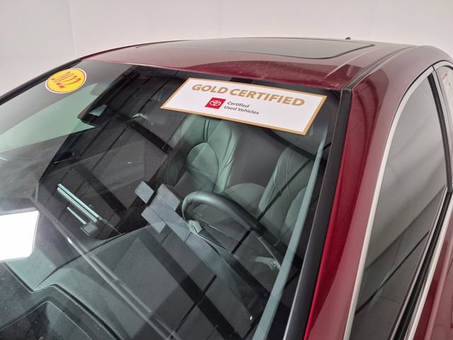 Certified 2022 Toyota Avalon Limited FWD image 9