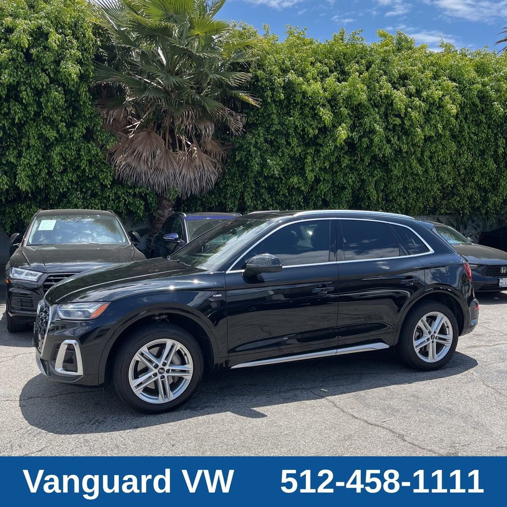 Used 2022 Audi Q5 e Premium w/ Convenience Package AWD/4WD image 3