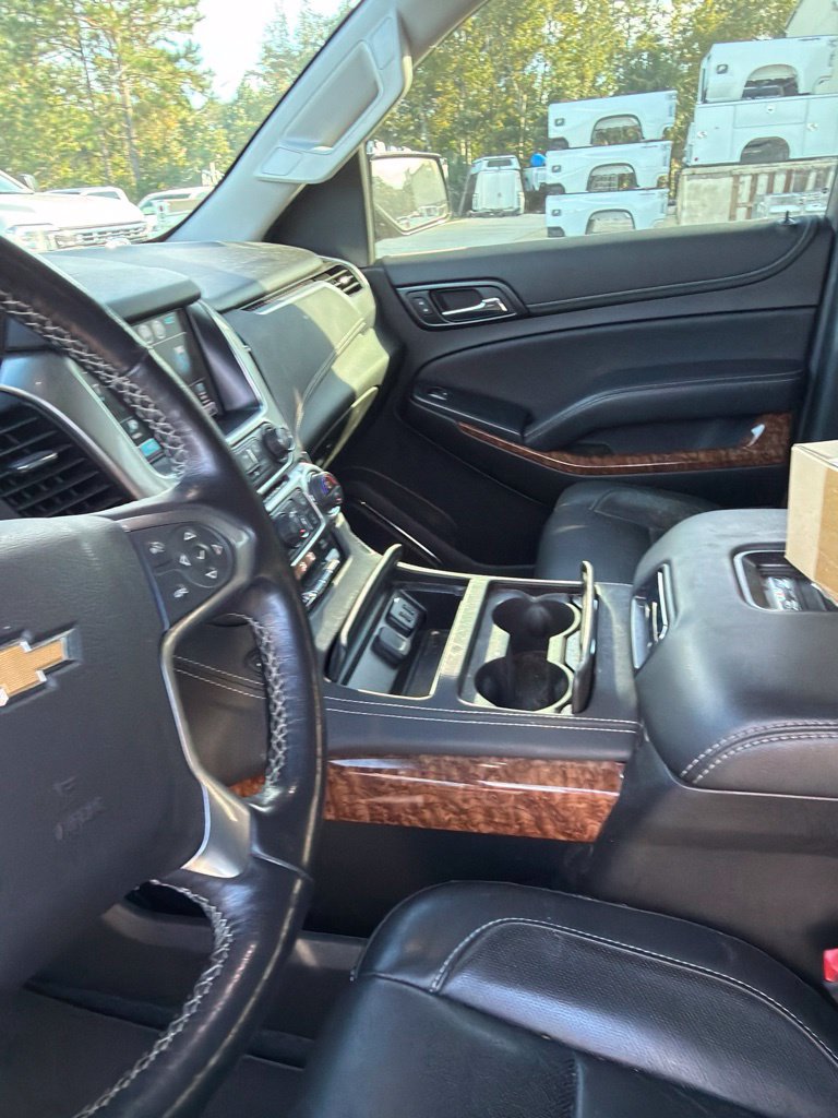 Used 2019 Chevrolet Tahoe Premier AWD/4WD image 2