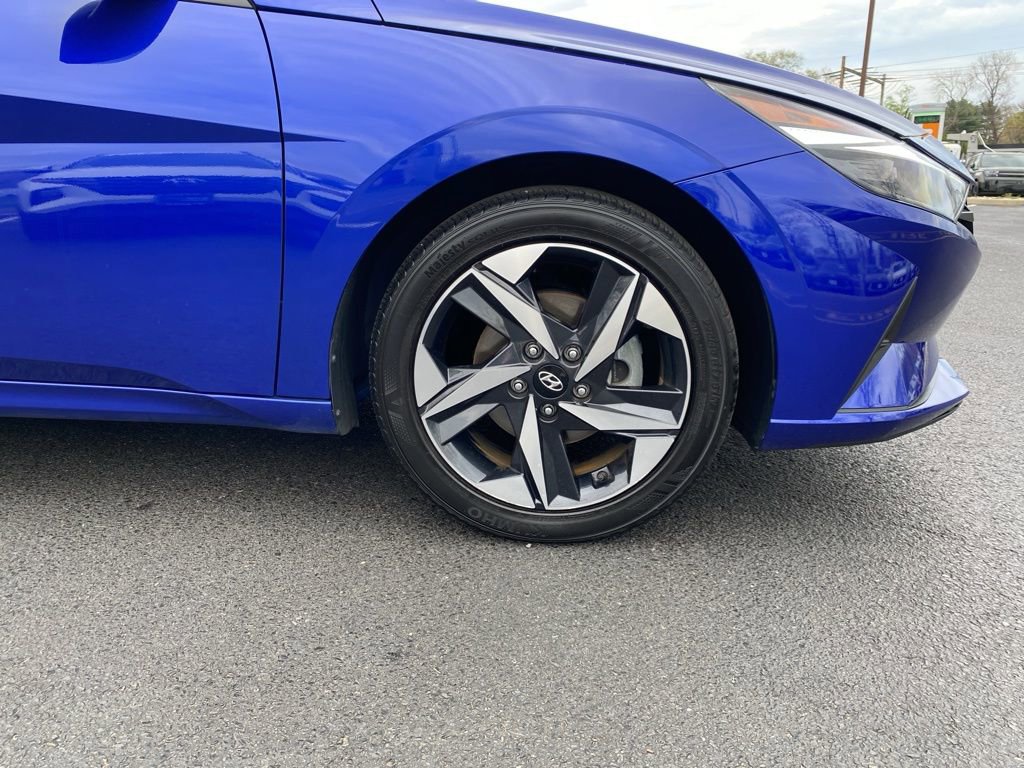 Certified 2023 Hyundai Elantra SEL w/ Convenience Package image 8