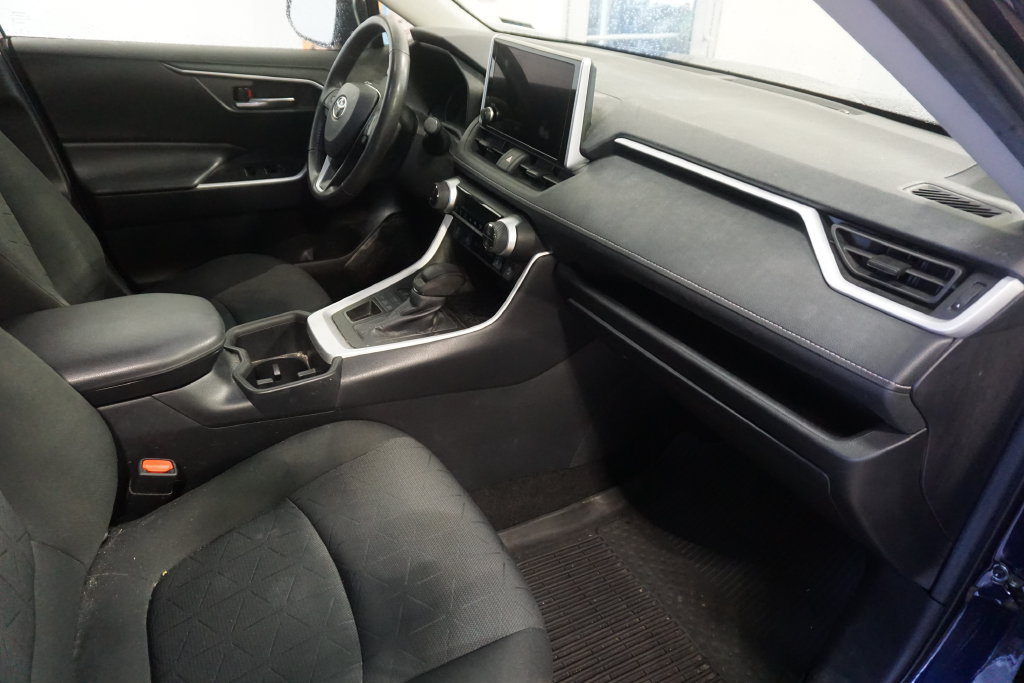 Used 2023 Toyota RAV4 XLE w/ Convenience Package AWD/4WD image 24