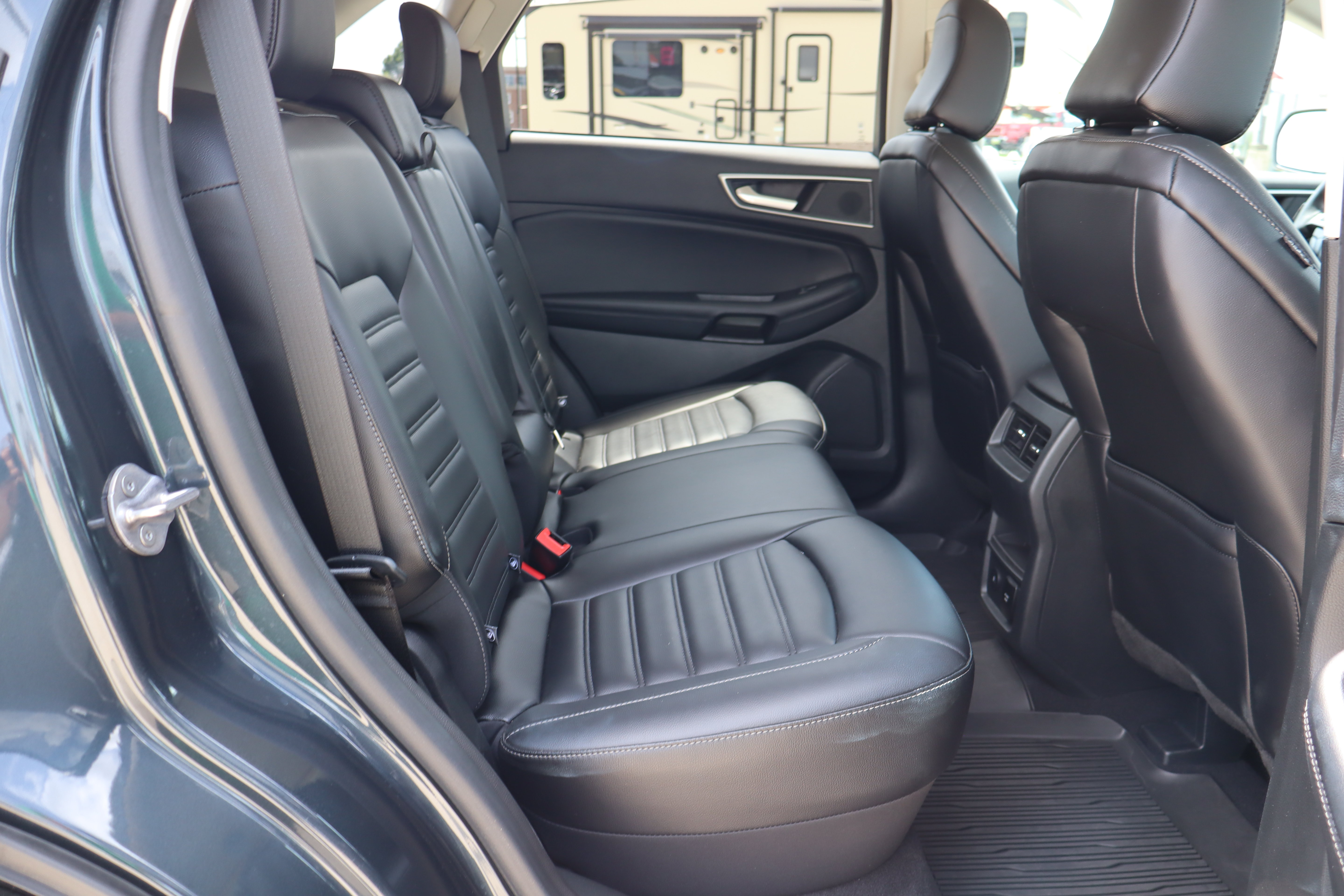 Used 2023 Ford Edge SEL w/ Convenience Package AWD/4WD image 12