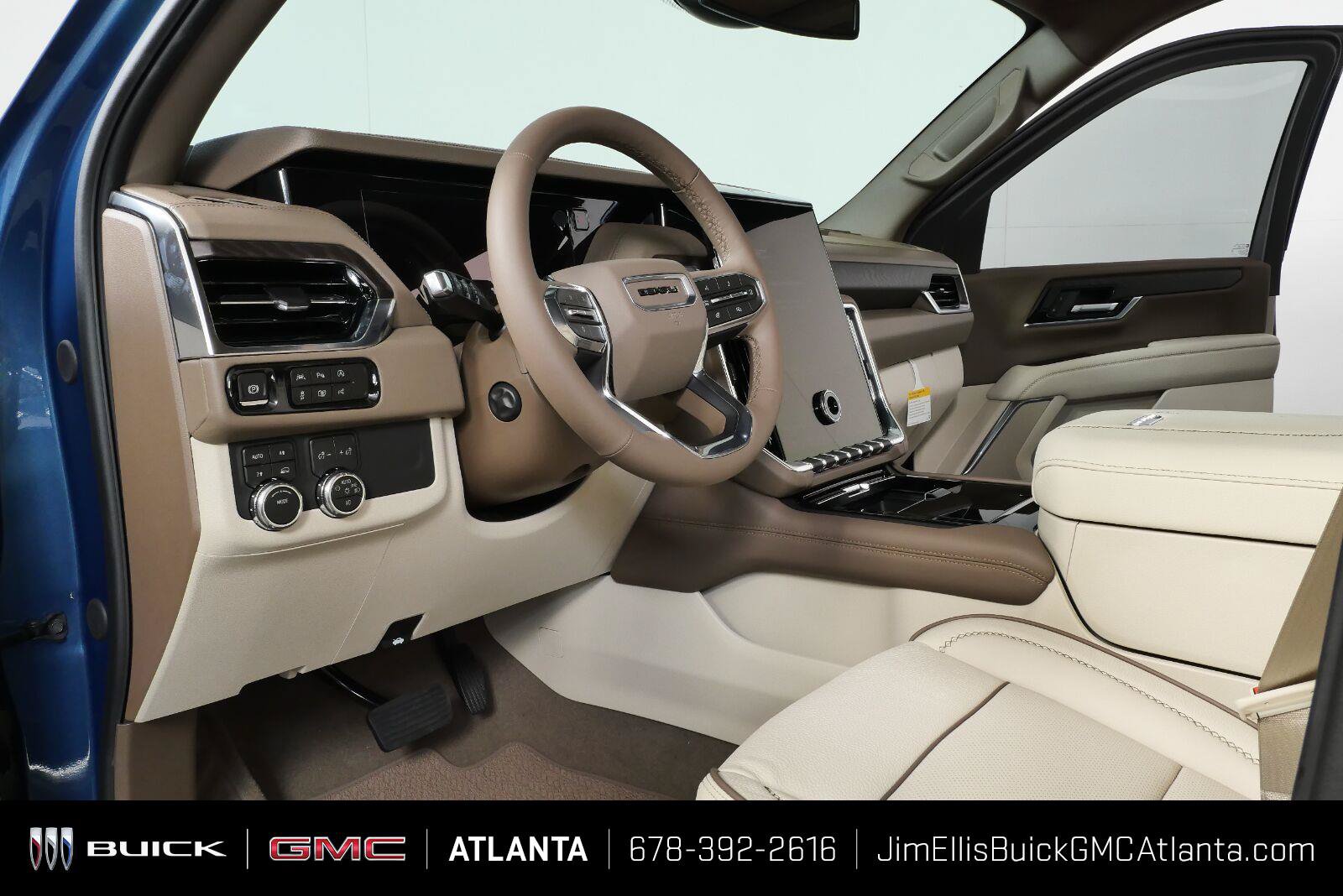 New 2026 GMC Yukon Denali w/ Sun & Power Step Package AWD/4WD image 4