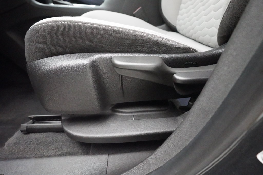 Used 2020 Chevrolet Equinox LS FWD image 27