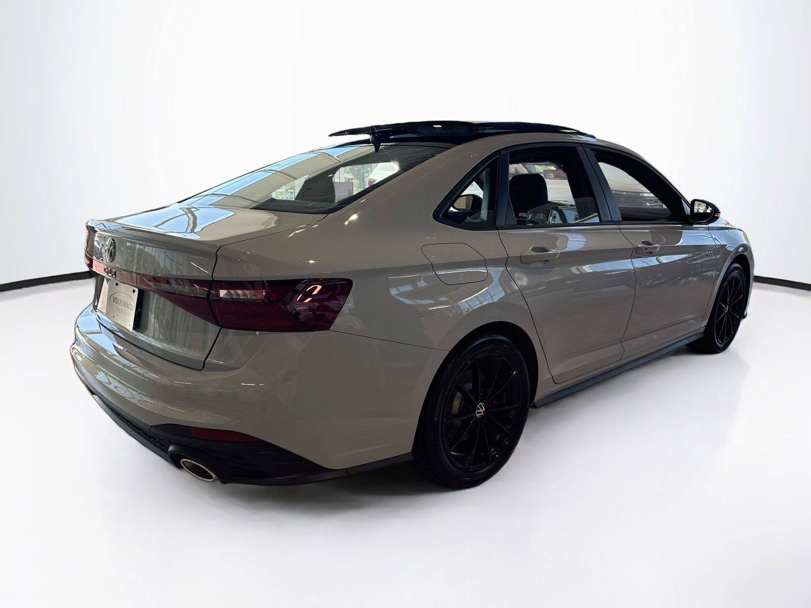 New 2027 Volkswagen Jetta GLI Autobahn FWD image 2