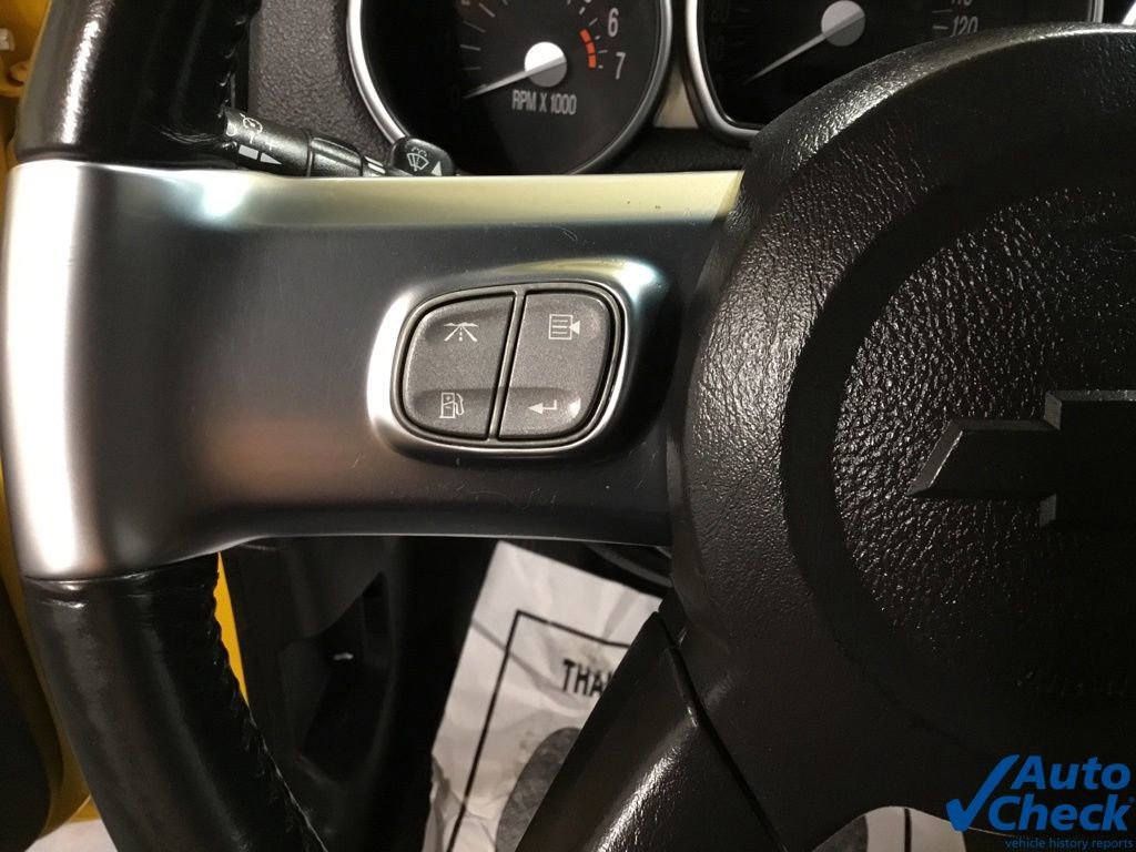 Used 2003 Chevrolet SSR w/ Preferred Equipment Group RWD image 45