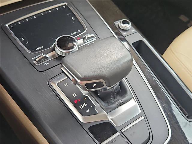 Used 2019 Audi Q5 2.0T Premium Plus w/ Premium Plus Package AWD/4WD image 11