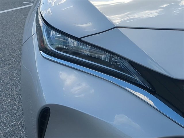 Certified 2022 Toyota Venza LE image 10
