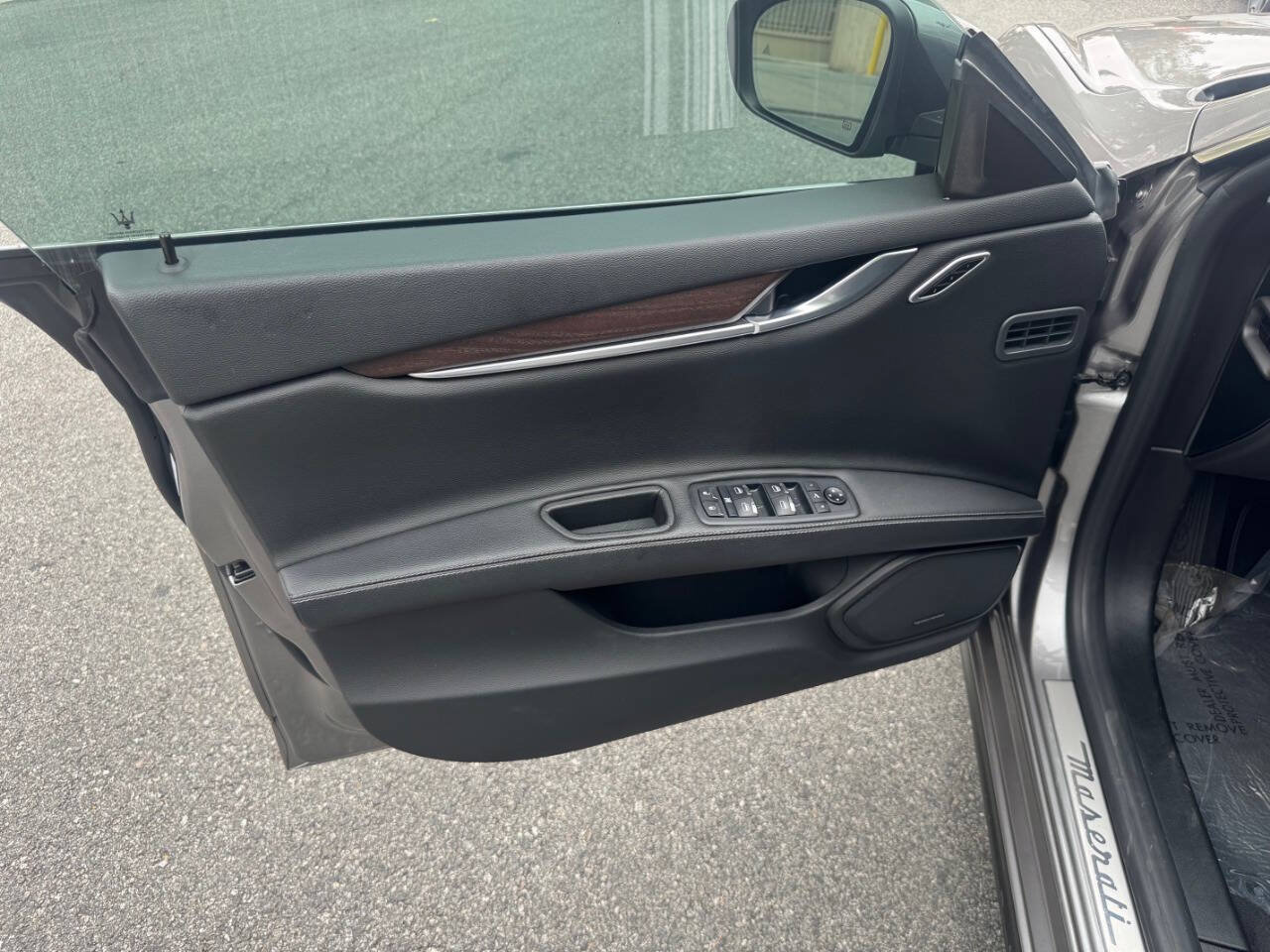 Used 2019 Maserati Ghibli S RWD image 11