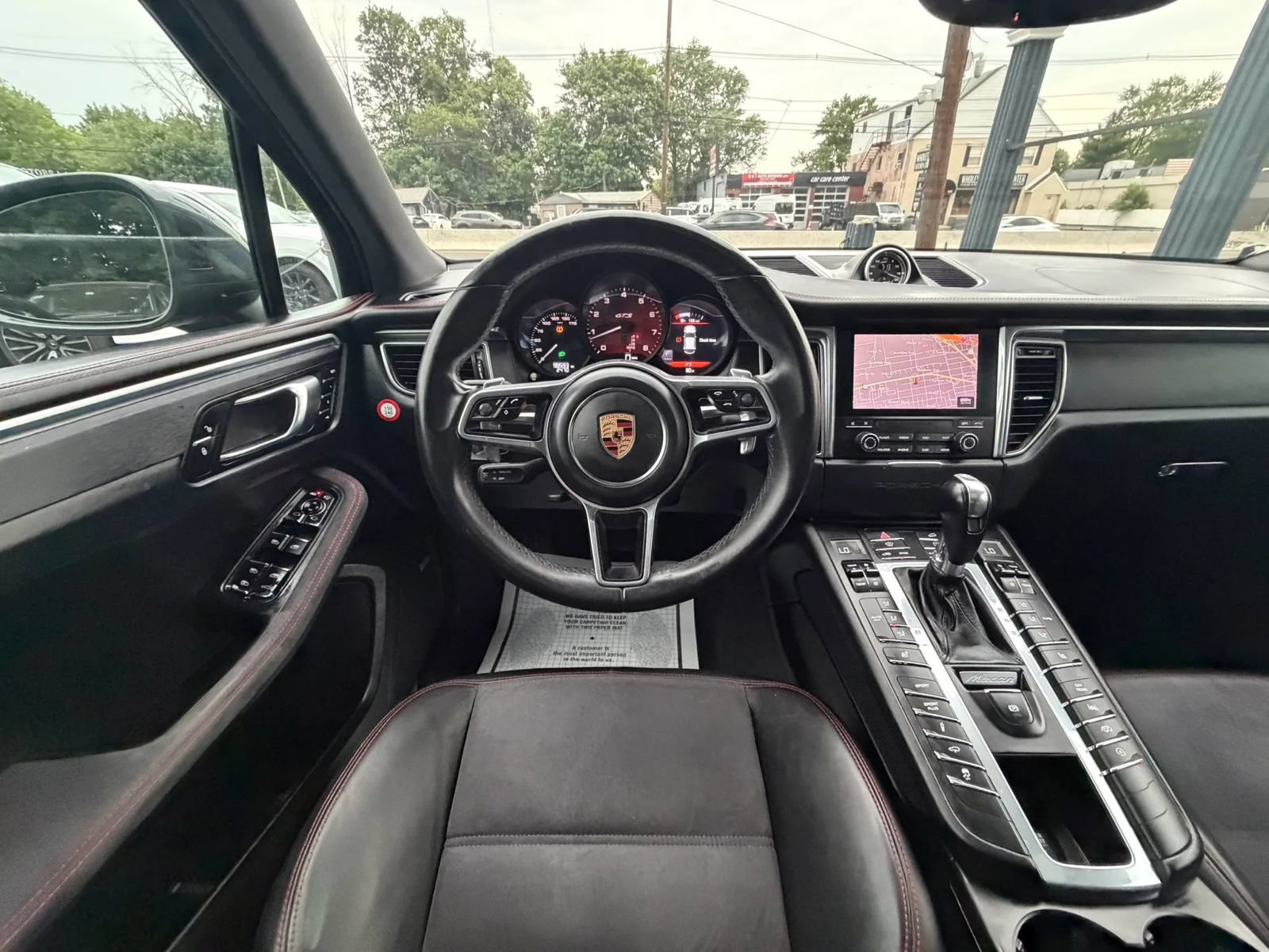 Used 2017 Porsche Macan GTS AWD/4WD image 36