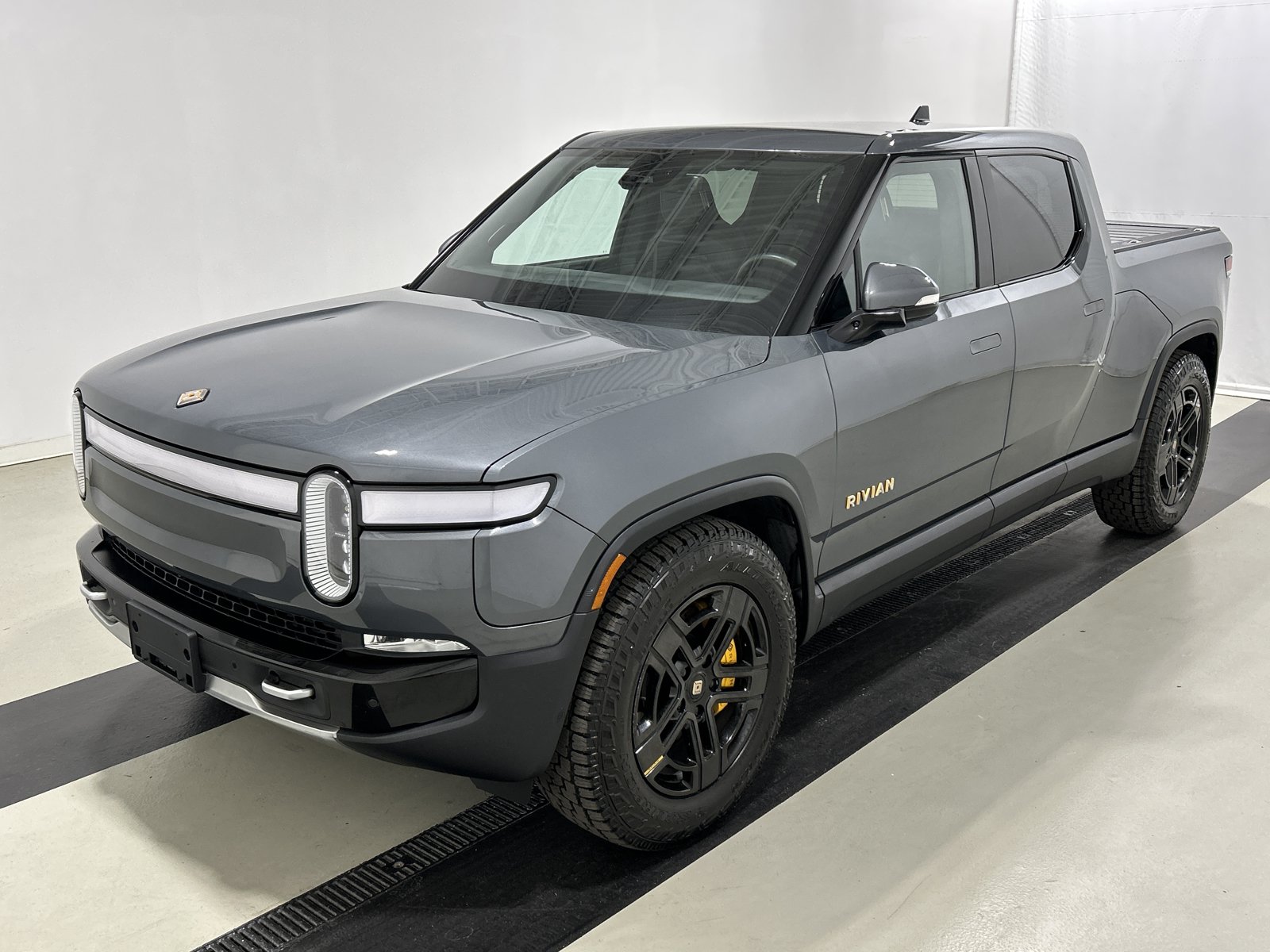 Used 2024 Rivian R1T Adventure