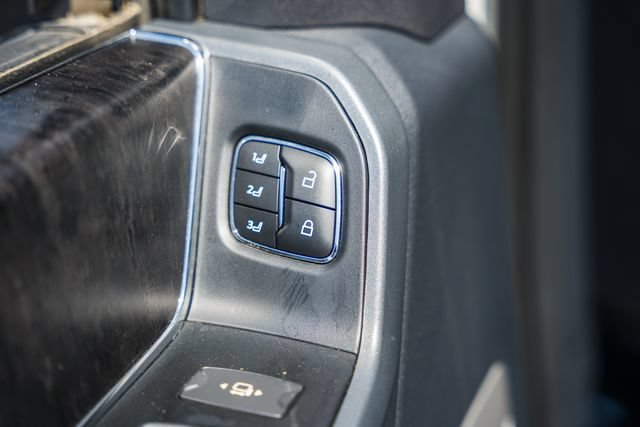 Used 2023 Ford F350 Lariat w/ Chrome Package AWD/4WD image 44