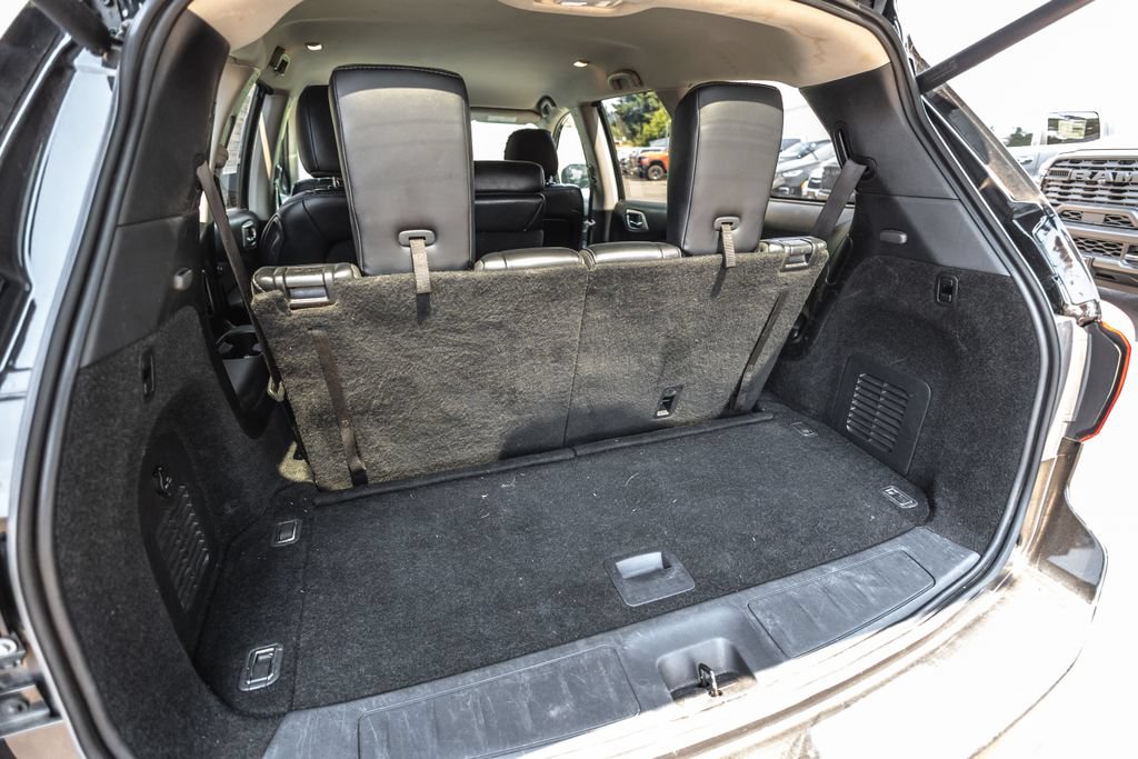 Used 2019 Nissan Pathfinder SL FWD image 32