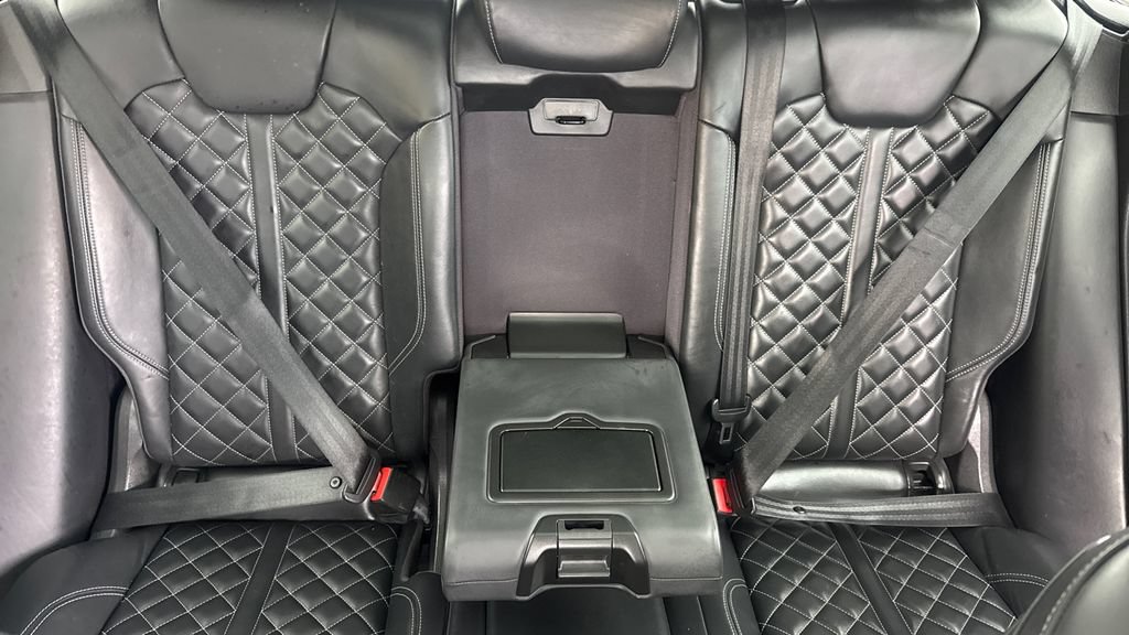 Used 2018 Audi SQ5 Prestige w/ Prestige Package AWD/4WD image 22