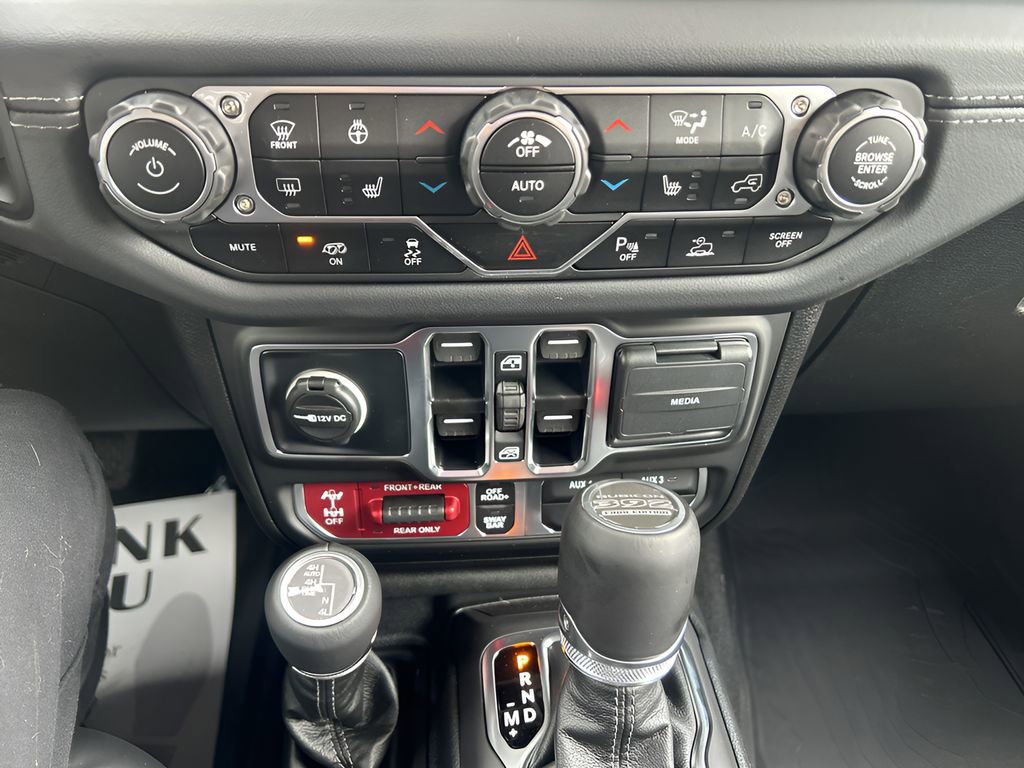 New 2025 Jeep Wrangler Unlimited Rubicon 392 image 12
