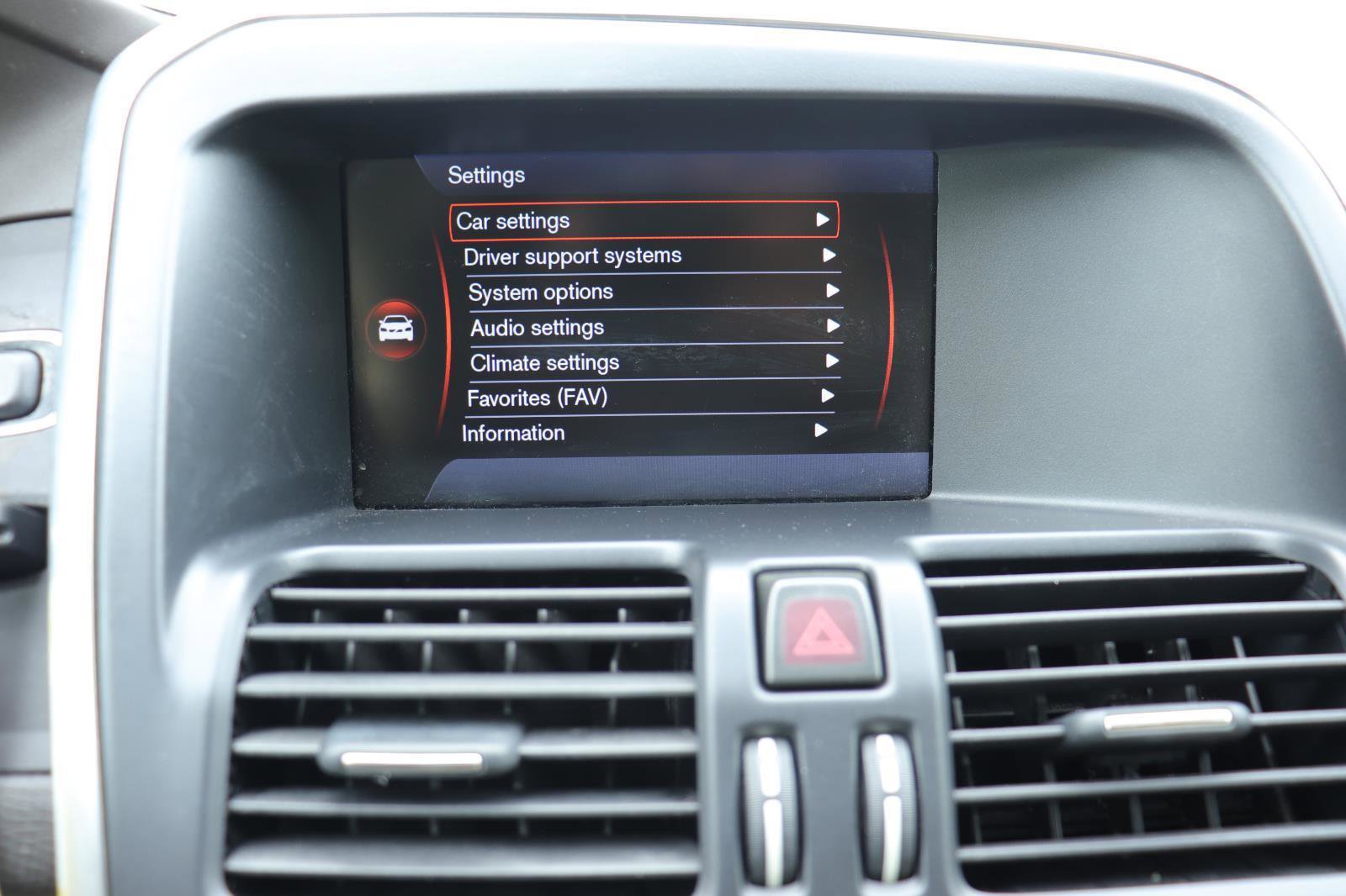 Used 2013 Volvo XC60 3.2 image 31