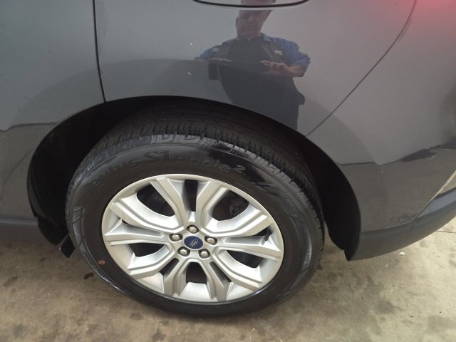 Used 2021 Ford Edge Titanium w/ Equipment Group 301A image 11