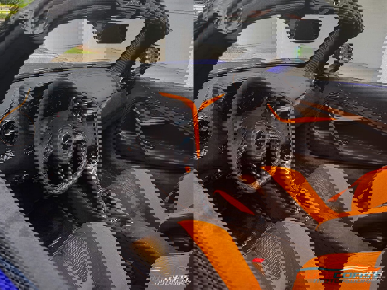 Used 2025 McLaren 750S Spider image 2