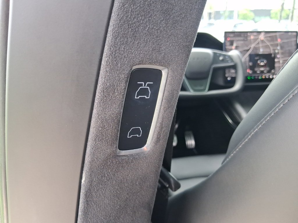 Used 2022 Tesla Model X Plaid AWD/4WD image 13